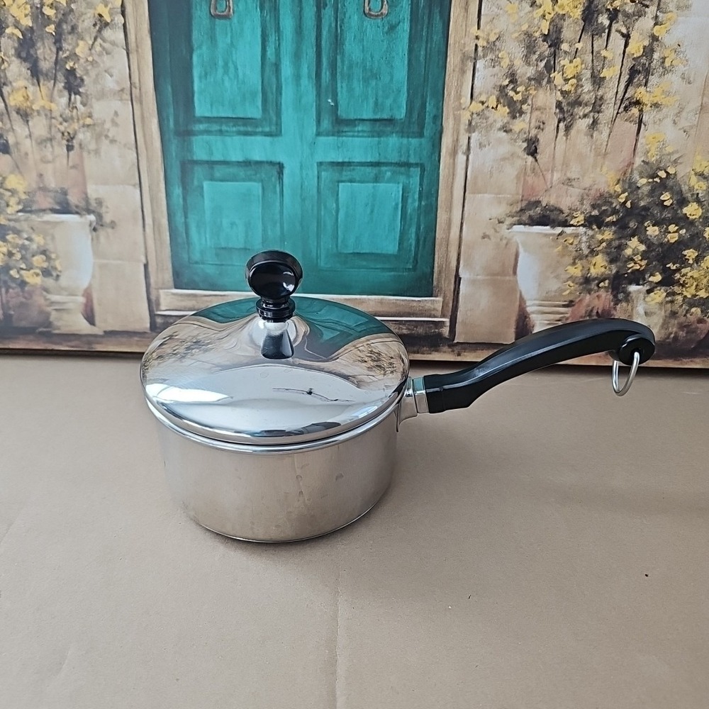 Farberware 18/10 Stainless Steel 1 Quart Saucepan Pot + Lid